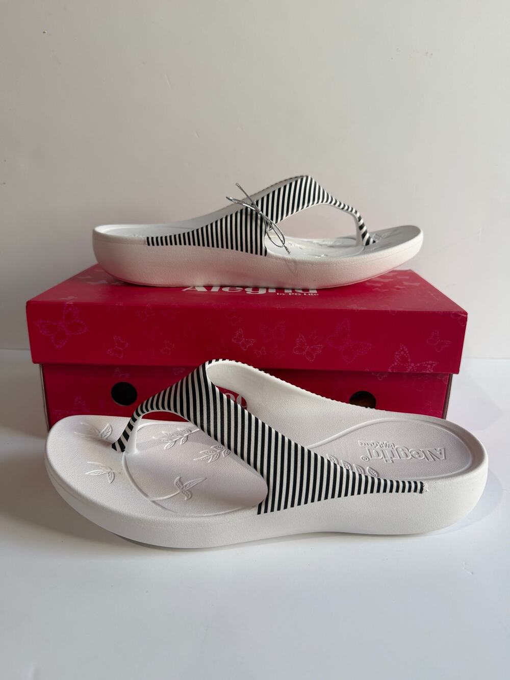 Alegria Ode Stripes Recovery Sandals Rubber White Black Women Sz 42 11.5-12 NEW